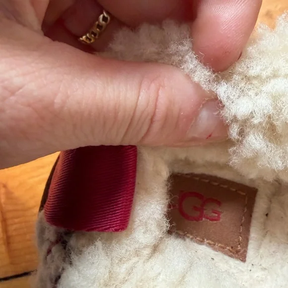 UGG tazz II Cream Sherpa Platform clog slipper in Heritage braid size 7 cozy - Picture 5 of 12